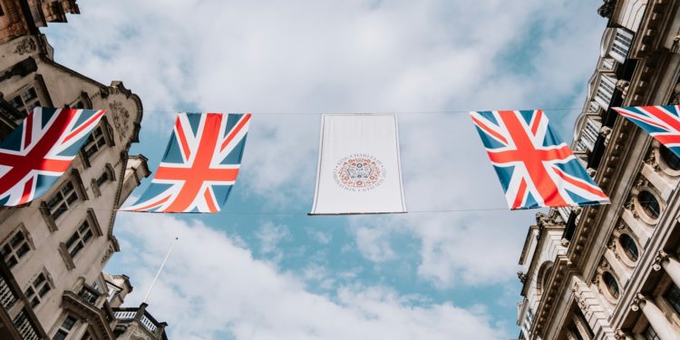 Voici pourquoi le cancer du roi Charles III pourrait ruiner les plans du prince Harry