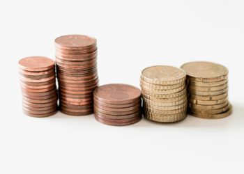 Sans héritier, il lègue 2,5 millions d’euros à sa commune… mais pose une condition
