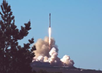 Vidéo - Incroyable ! SpaceX récupère le premier étage de sa fusée