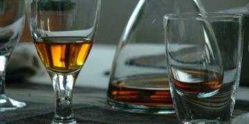 Face à Trump et à la Chine, les producteurs d'Armagnac dans la tourmente