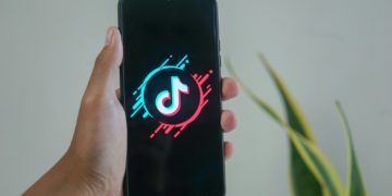 TikTok en justice pour avoir mis en danger des adolescents
