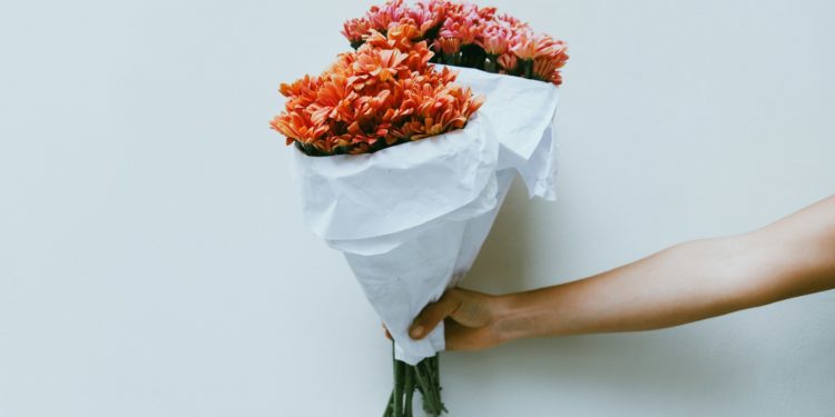 Pesticides : « 100 % des fleurs testées sont contaminées », alerte UFC Que Choisir