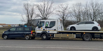 Sous drogue, en permis probatoire, il conduit une voiture modifiée