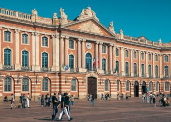 Des rafales de vent encore dangereuses, Toulouse et la Haute Garonne, maintenus en alerte, à quoi s'attendre ce vendredi