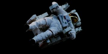 Opinion de la député Christine Arrighi "Appel à l'engagement de l'Etat pour une stratégie nationale du spatial"