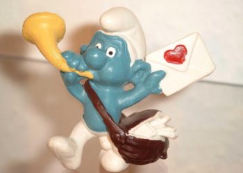 Dans cette commune il est interdit de servir à boire aux Schtroumpfs