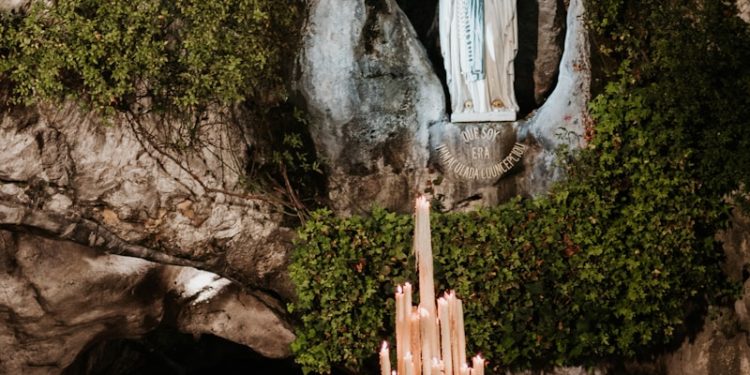 à Lourdes un pèlerinage militaire international sous haute surveillance