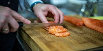 Après avoir mangé un tataki de thon, 10 clients intoxiqués, 3 évacués en urgence absolue