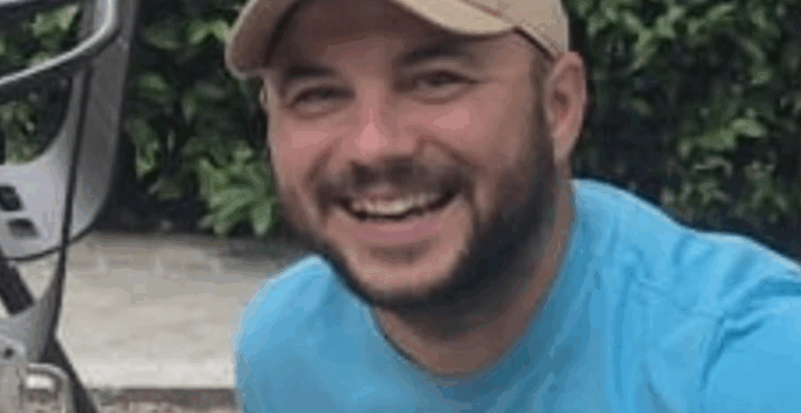 La CRS Montagne lance un avis de recherche. Sur place, la situation est dangereuse. Les Secours en Montagne CRS Pyrénées ont lancé un avis de recherche ce samedi pour tenter de retrouver un randonneur espagnol du nom de Xavier Espinosa disparu dans le secteur Gavarnie Mont Perdu. ce randonneur a quitté le Refuge des Sarradets ce mercredi et devait se rendre au refuge des Espuguettes. Toute personne qui l'aurait croisé ou qui aurait des renseignements sur son itinéraire est priée de contacter le Poste des CRS de Gavarnie au 0562924141 La situation reste dangereuse secteur Brèche de Roland Régulièrement, les montagnards du refuge de la brèche de Roland rendent compte de la situation à haute altitude par ces fortes chaleurs. Et depuis plusieurs jours déjà, la situation est qualifiée de délicate, avec encore beaucoup de neige, ce qui nécessite piolet et crampons mais aussi effondrements de pont neigeux qui contraignent à des adaptations d'itinéraires.