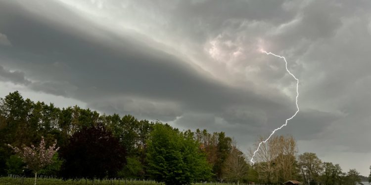 Nouveaux orages à Toulouse ce mardi, la Haute Garonne placée en alerte vigilance