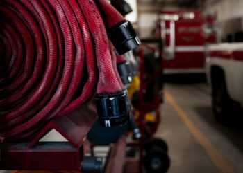 Près d'une station balnéaire, un incendie détruit une maison familiale
