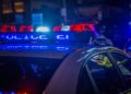 En pleine messe un homme lourdement armé ouvre le feu devant une église