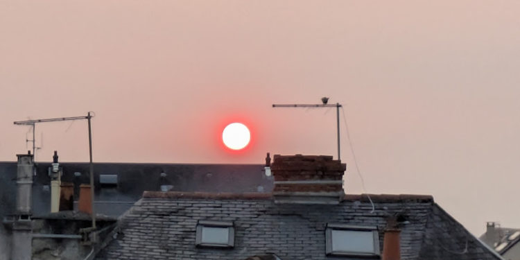 Une partie du sud ouest sous un ciel de fumées des incendies en Espagne