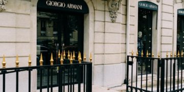 Armani est mort