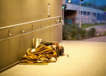 Le Secours catholique annonce son premier plan social