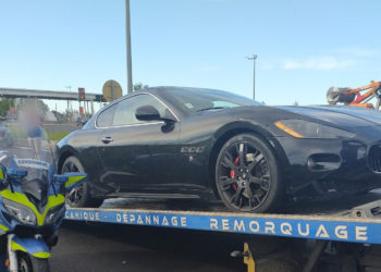 A bord de son bolide, il roule à 210 km/h entre Toulouse et Villefranche de Lauragais