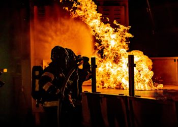 Un camion en feu provoque 3 kilomètres de bouchon sur l'autoroute
