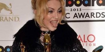 Madonna dit avoir parlé à sa mère dans l'au-delà
