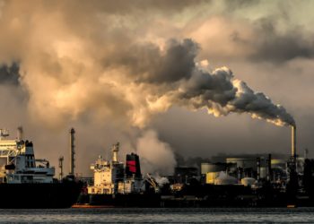 Hausse record des niveaux de CO₂ dans l'atmosphère