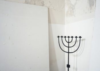 Deux morts et quatre blessés graves dans un attentat devant une synagogue à Manchester