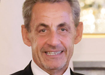 Nicolas Sarkozy libéré de prison avec interdiction de rencontrer Gérald Darmanin