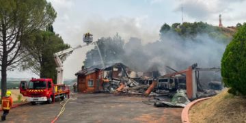Une caserne de pompiers détruite dans un incendie