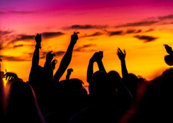Des gendarmes agressés au marteau et pied de biche lors d'une rave Party