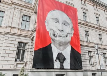 12 civils tués dont 3 enfants dans une nouvelle attaque Russe en Ukraine