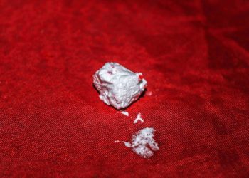 La cocaïne était cachée derrière les couvertures