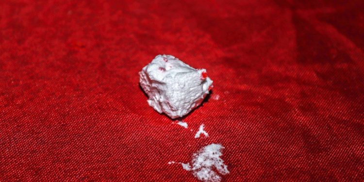 La cocaïne était cachée derrière les couvertures