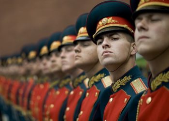 Guerre en Ukraine, 16 morts à Kiev, un défilé militaire annulé en Russie