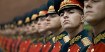 Guerre en Ukraine, 16 morts à Kiev, un défilé militaire annulé en Russie