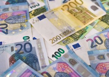 Le patron de la FED trouve l'inflation « préoccupante »