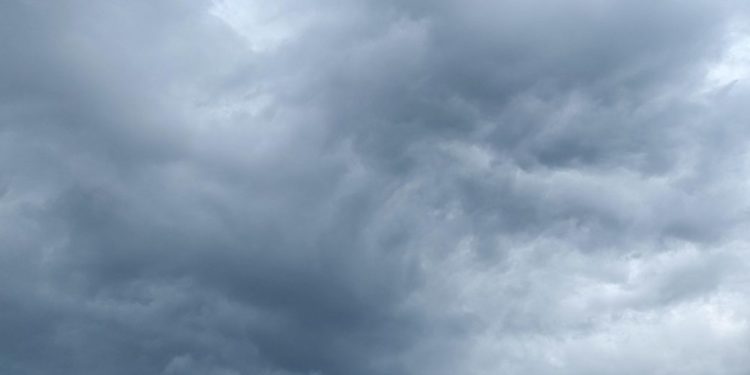 De gros orages sur les Pyrénées, de la grêle au Pic du Midi