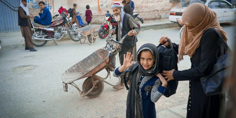 Afghanistan : "les femmes ont disparu de l’espace public"