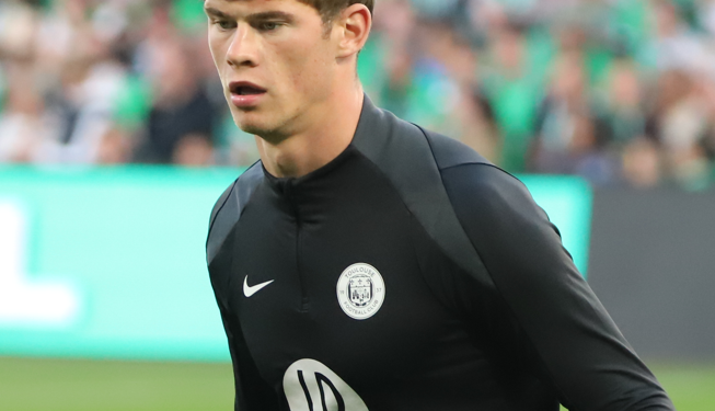 Football - Cresswell part de Toulouse pour Rennes