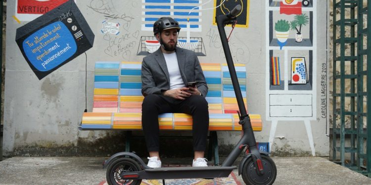 Casques et Gilets obligatoires en Trottinette à Paris