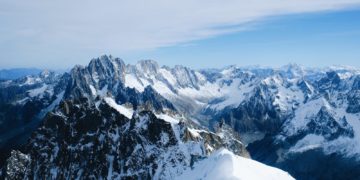Les chutes de pierres perturbent l’accès au Mont-Blanc