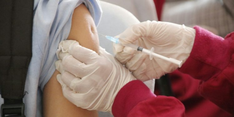 Donald Trump poursuit sa politique antivax