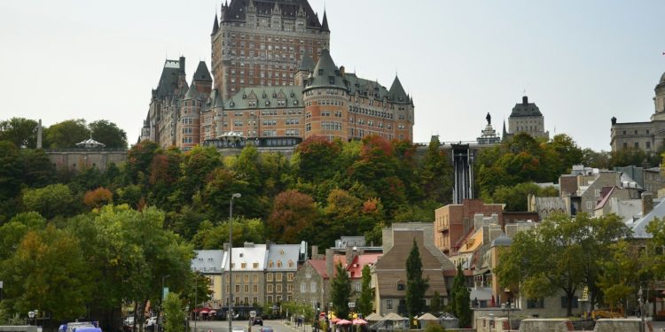 Droits de douane, les États-Unis menacent-ils la culture francophone du Canada ?