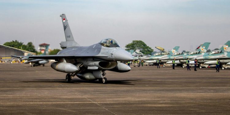 Donald Trump menace de bombarder Oman