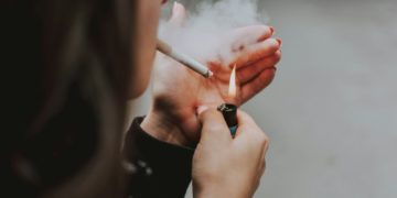 Barbecues interdits et tabac limité face au risque incendie