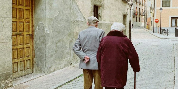 Le soignant d'un Ephad, volait argents et bijoux
