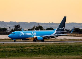 Un avion Amazon sort de piste : au moins 5 morts