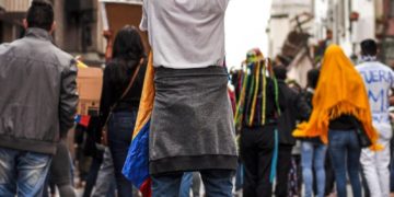 Plus de 10.000 personnes dans la rue en France contre "le permis de tuer"
