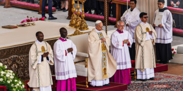 Le Pape Léon XIV arrive à Paris, voici son programme