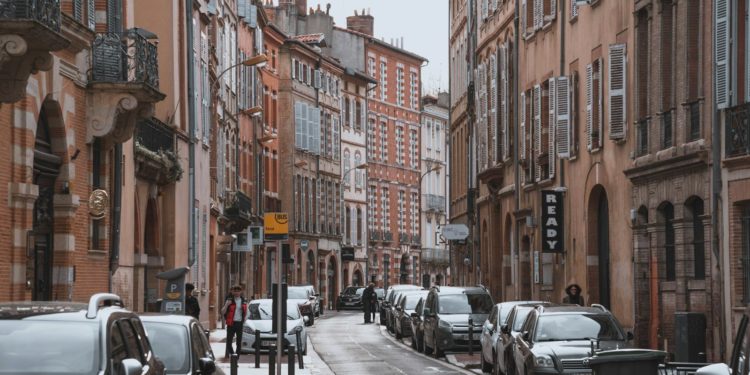 Bonnes raisons de louer une voiture à Toulouse