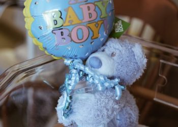 Un bébé mort noyé dans un seau d'eau de javel
