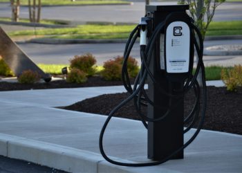 Recharges de véhicules électriques, 3 voleurs arrêtés en flag près de Toulouse