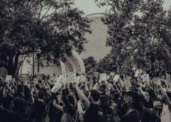 Avec parents, étudiants et syndicalistes, journée test pour le mouvement des Lycées